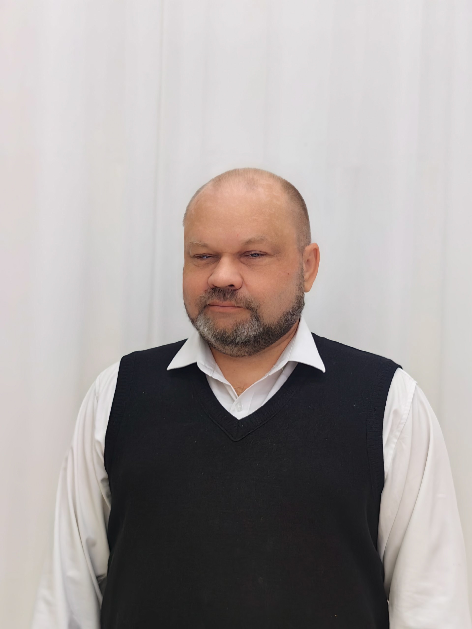 Смирнов Ярослав Викторович.